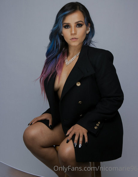 Nicomarie96