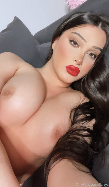 Naakte gelekte OnlyFans-foto van Iliafox