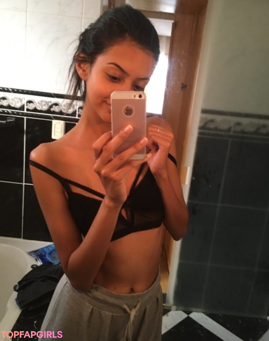 Naakte gelekte OnlyFans-foto van Sweetclassybae #109 Naakte gelekte OnlyFans-foto van Sweetclassybae #109