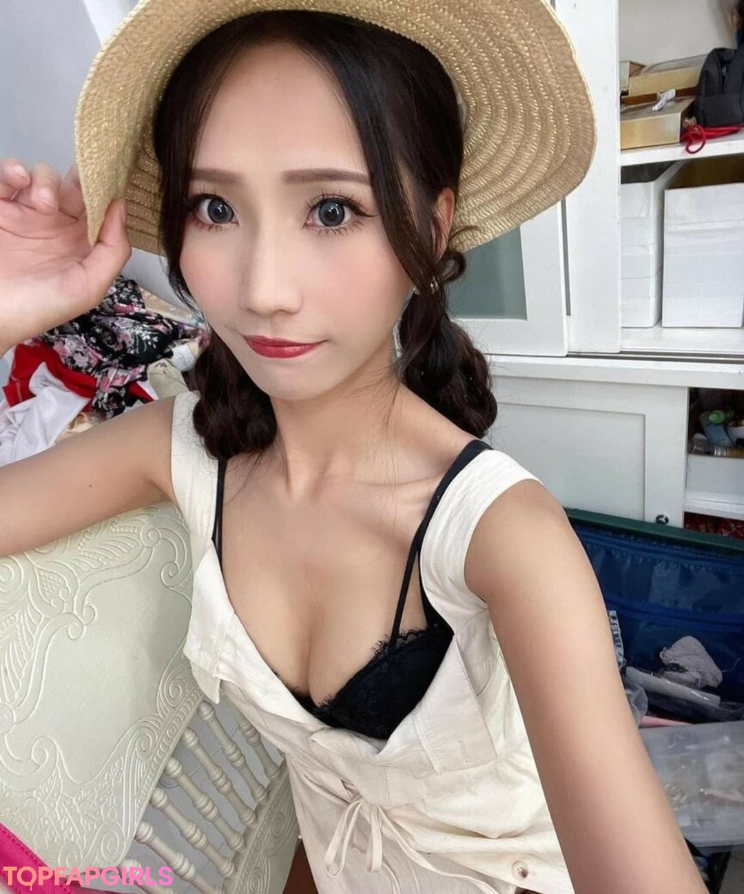 Naakte gelekte OnlyFans-foto van Anita Feifei #1238