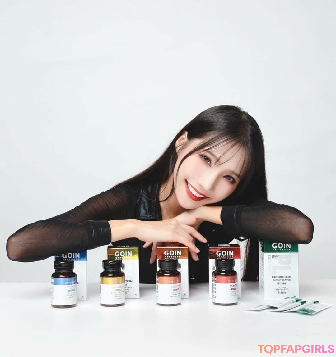 Naakte gelekte OnlyFans-foto van Anita Feifei #1709