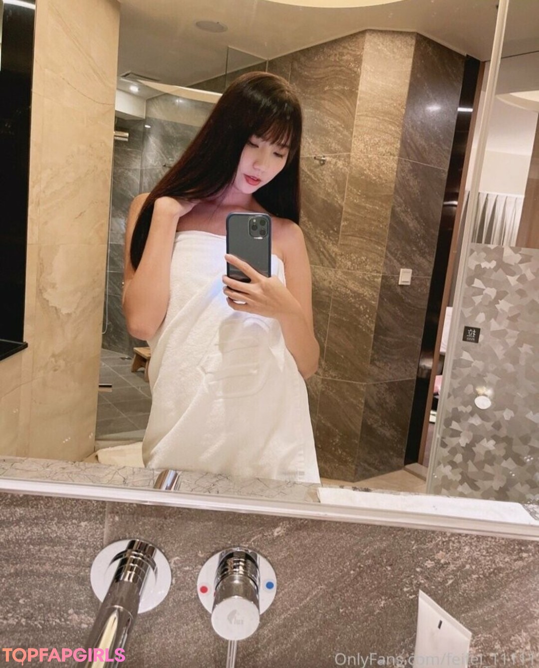Naakte gelekte OnlyFans-foto van Anita Feifei #1900