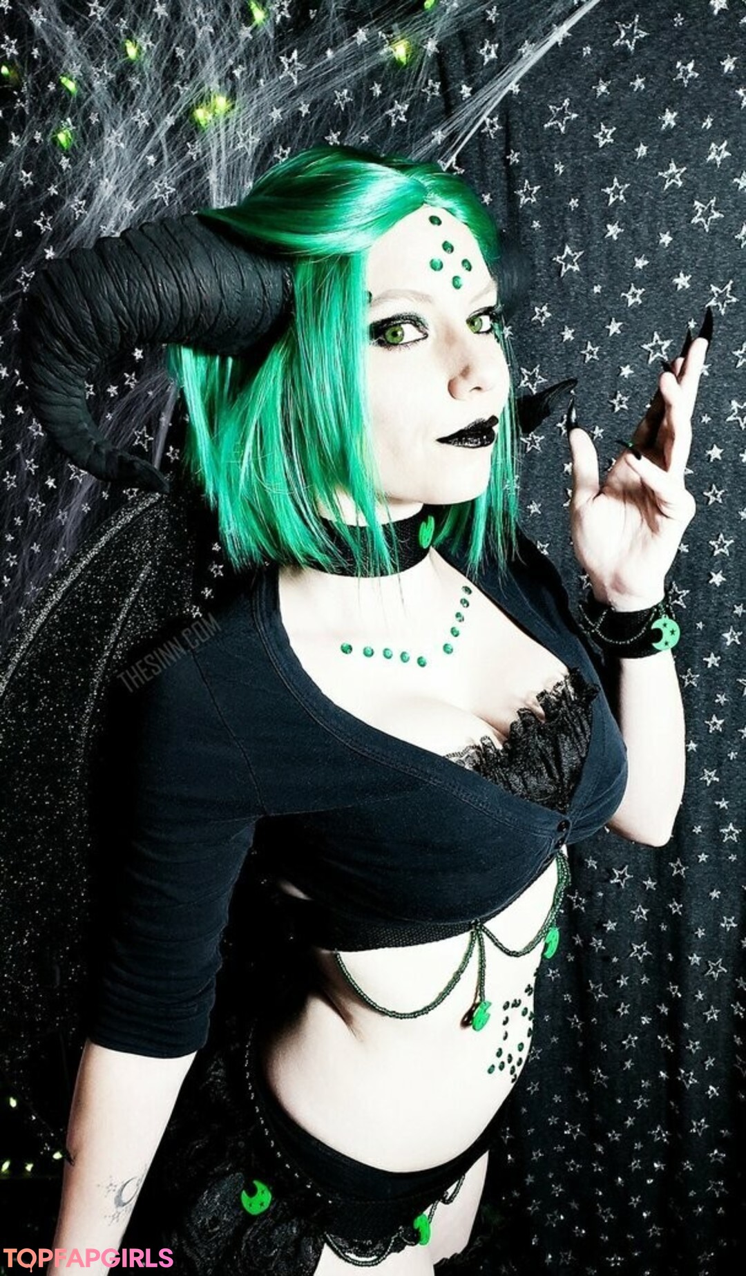 Naakte gelekte OnlyFans-foto van Sinnocent #106 Naakte gelekte OnlyFans-foto van Sinnocent #106