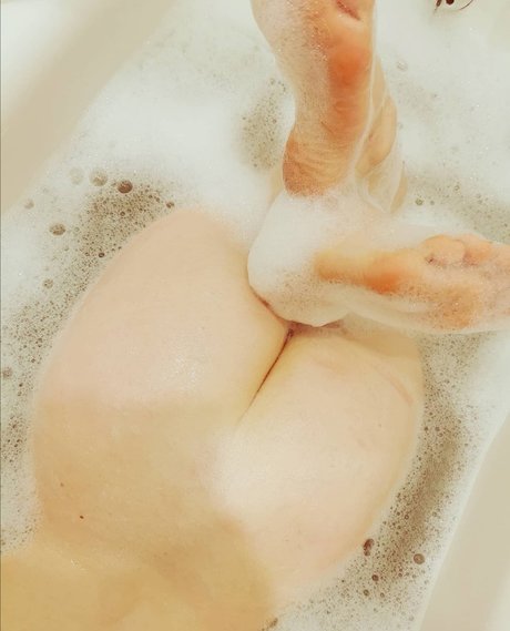 Naakte gelekte OnlyFans-foto van Thegirlofsweetdreamsx