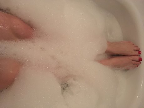 Naakte gelekte OnlyFans-foto van Princess Emma