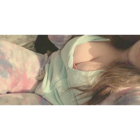 Naakte gelekte OnlyFans-foto van Princess