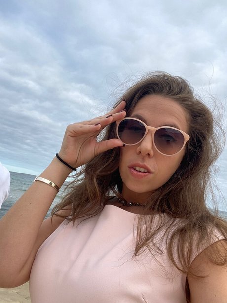 Naakte gelekte OnlyFans-foto van Kristen