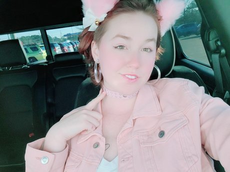 Naakte gelekte OnlyFans-foto van Clovercuddles