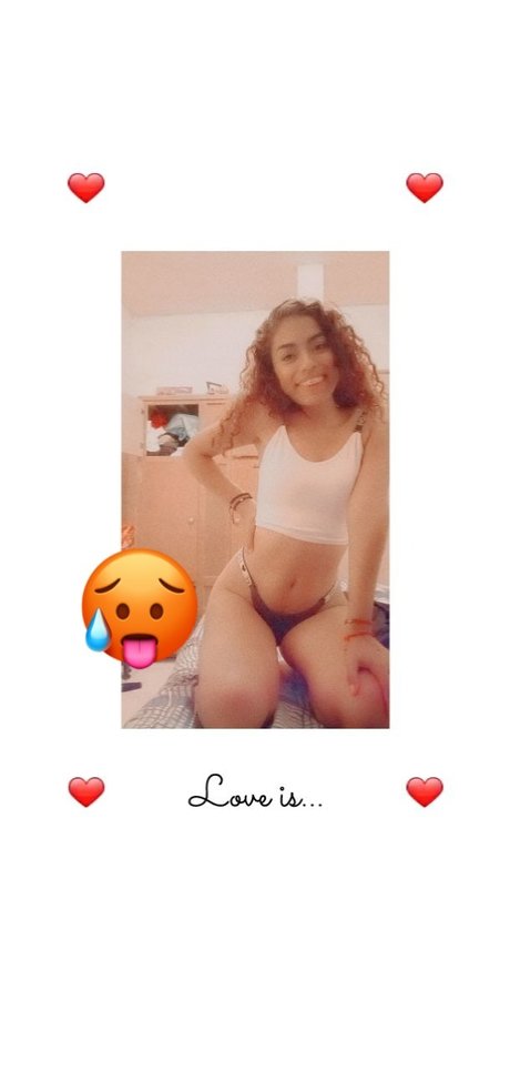 Naakte gelekte OnlyFans-foto van China Aguero