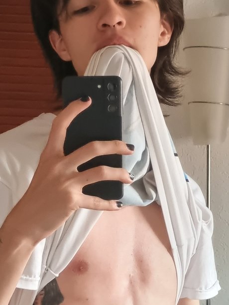 Naakte gelekte OnlyFans-foto van Luis 