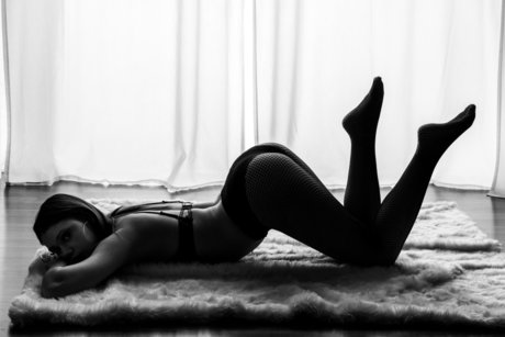 Naakte gelekte OnlyFans-foto van Prettypeach