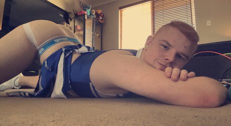 Naakte gelekte OnlyFans-foto van Inked Puppy