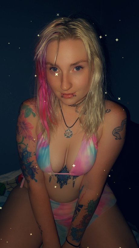 Naakte gelekte OnlyFans-foto van Scarlette