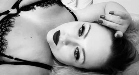 Naakte gelekte OnlyFans-foto van Princess