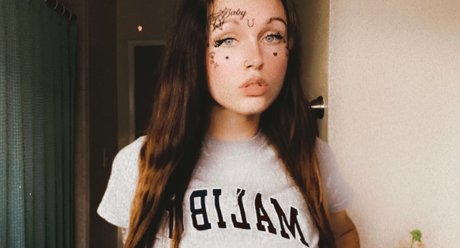 Naakte gelekte OnlyFans-foto van Princessraven