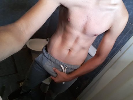 Naakte gelekte OnlyFans-foto van Derwinnaughty