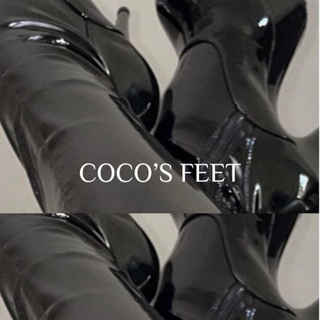 Naakte gelekte OnlyFans-foto van Coco