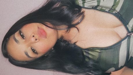 Naakte gelekte OnlyFans-foto van Diana Gimenez