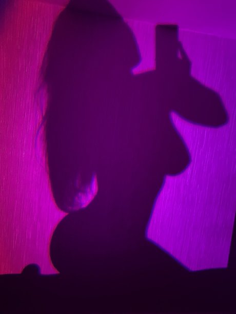 Naakte gelekte OnlyFans-foto van Badgyalsim 