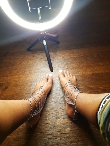 Naakte gelekte OnlyFans-foto van Queenie