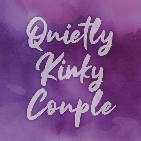 Naakte gelekte OnlyFans-foto van Quietly Kinky Couple