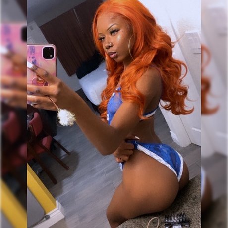 Naakte gelekte OnlyFans-foto van Goddess Breeaa