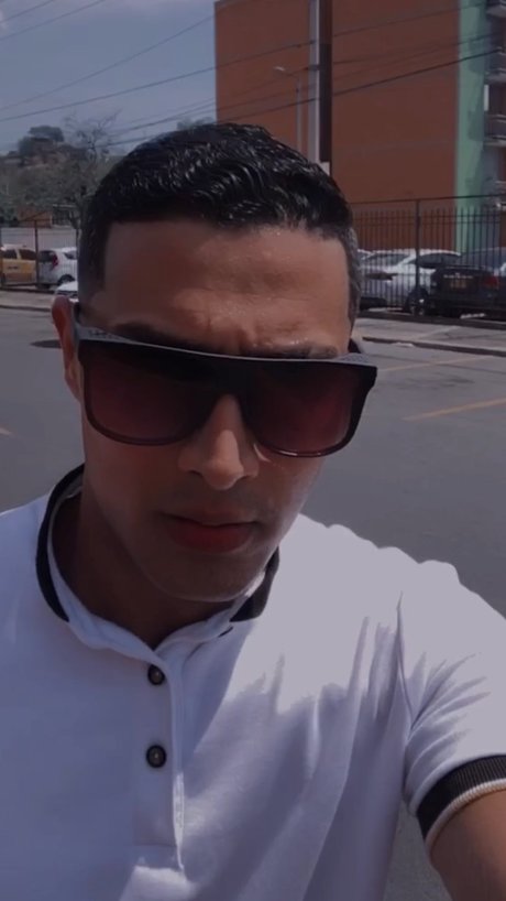Naakte gelekte OnlyFans-foto van Putosexo