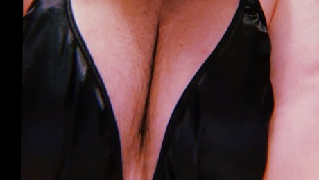 Naakte gelekte OnlyFans-foto van Luckie The Pup