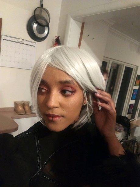 Naakte gelekte OnlyFans-foto van Selene Vakarian