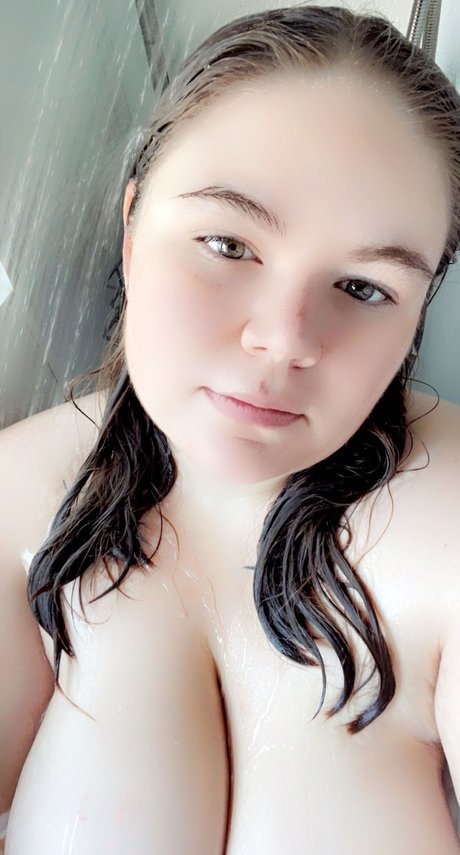 Naakte gelekte OnlyFans-foto van Victoria Jayde