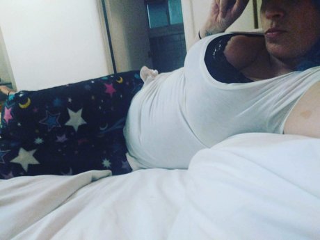 Naakte gelekte OnlyFans-foto van Queen Starrlitas Way