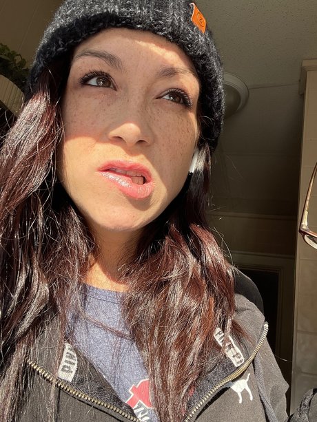 Naakte gelekte OnlyFans-foto van Nikkii