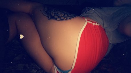 Naakte gelekte OnlyFans-foto van Queenmariee 