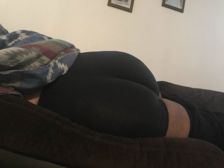 Naakte gelekte OnlyFans-foto van Queenkayyy