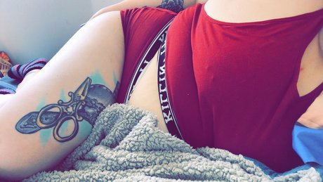 Naakte gelekte OnlyFans-foto van Queenbunny2127