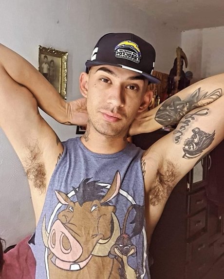 Naakte gelekte OnlyFans-foto van 