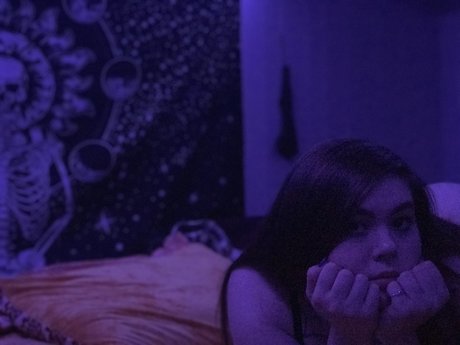 Naakte gelekte OnlyFans-foto van Desiree
