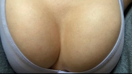 Naakte gelekte OnlyFans-foto van Diana