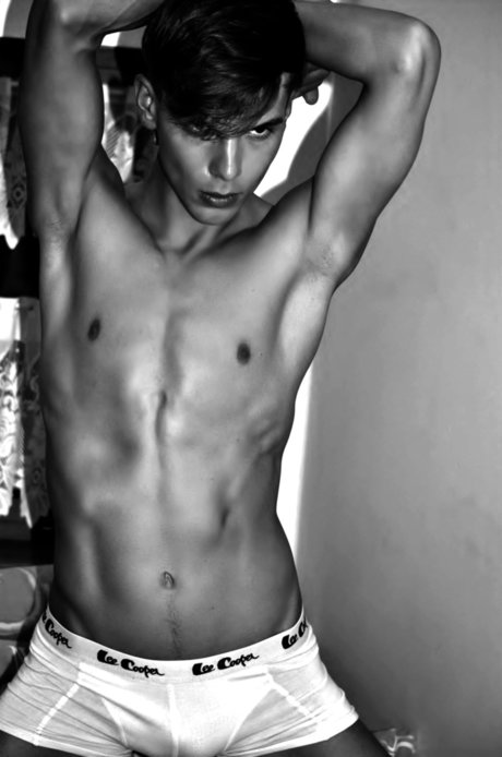 Naakte gelekte OnlyFans-foto van Radisekkk