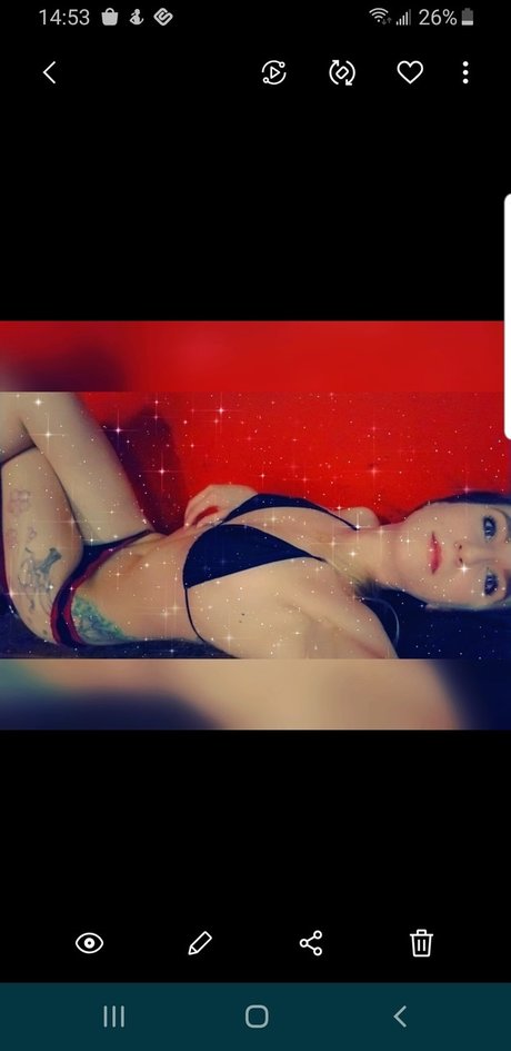 Naakte gelekte OnlyFans-foto van Cole