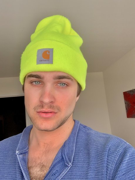 Naakte gelekte OnlyFans-foto van John Hunter