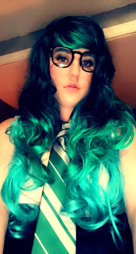 Naakte gelekte OnlyFans-foto van Rawr