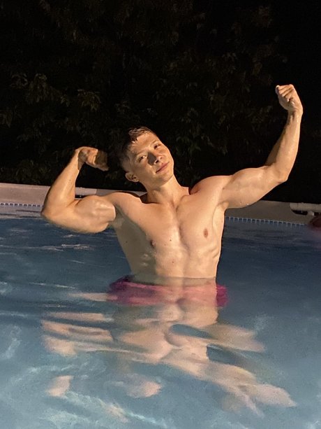 Naakte gelekte OnlyFans-foto van Raul