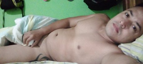 Naakte gelekte OnlyFans-foto van Ramzam10