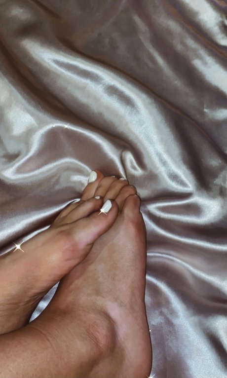 Naakte gelekte OnlyFans-foto van Rhian