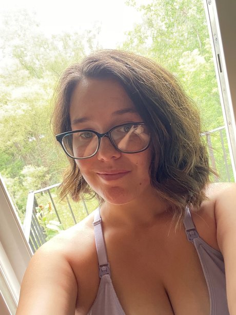 Naakte gelekte OnlyFans-foto van Lexi