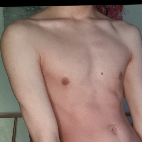 Naakte gelekte OnlyFans-foto van Reece