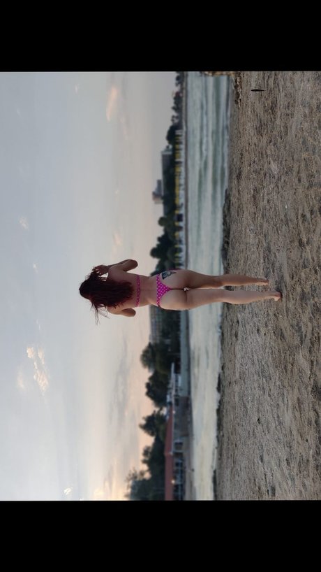 Naakte gelekte OnlyFans-foto van Alecsys