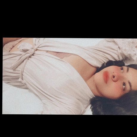 Naakte gelekte OnlyFans-foto van Rebeca Montao