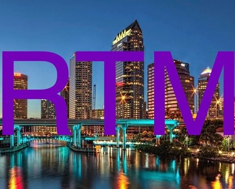 Naakte gelekte OnlyFans-foto van Real Tampa Models